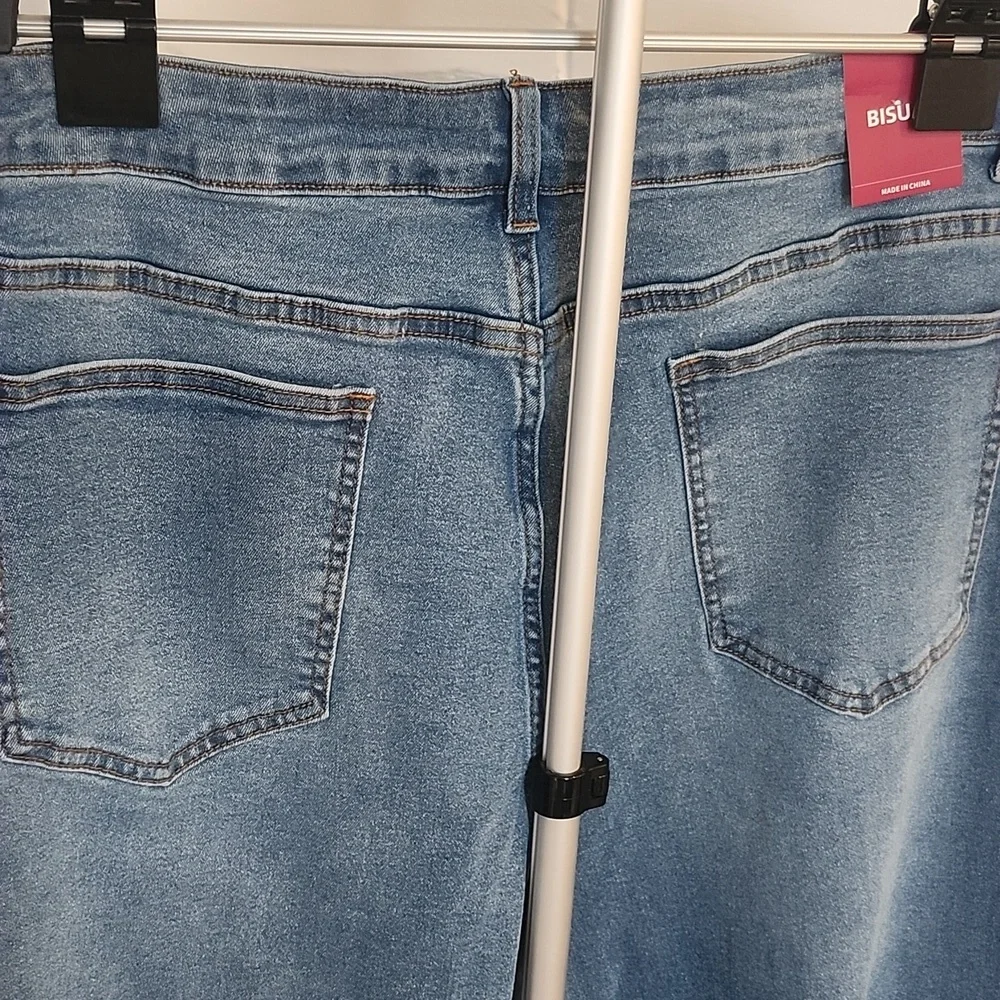 Women's Jeans, Size 14 - Picture 5 of 9